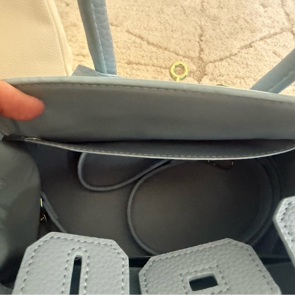 Light Blue Leather 25cm Handbag - Picture 6 of 9